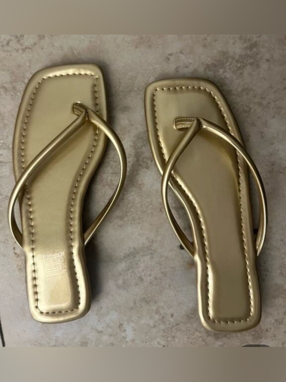 Gold Square-Toe Thong Sandals - Women's Casual Flip Flops